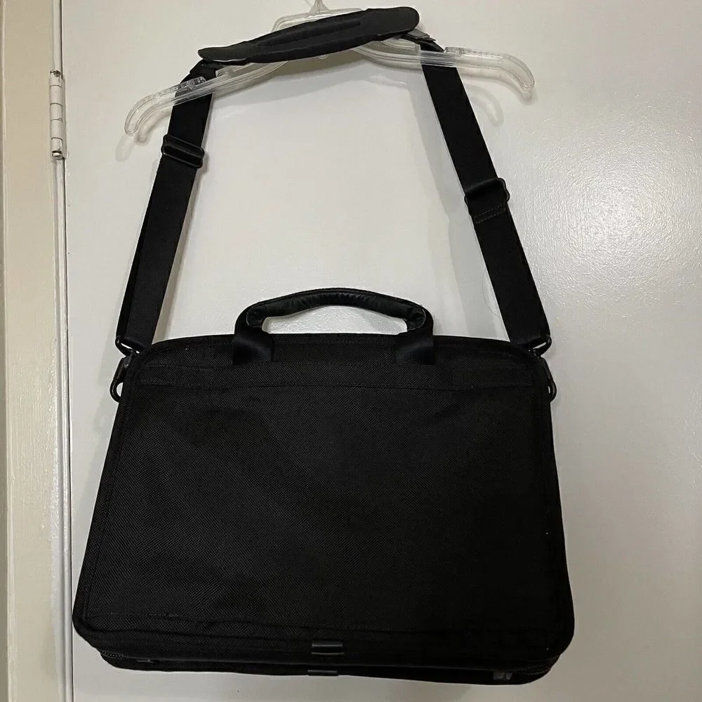 TUMI Alpha Expandable Black Nylon messenger travel laptop carryon bag with strap